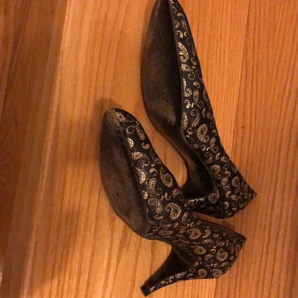 THOMAS WALLACE Black gold heels, good condition - Picture 6 of 8